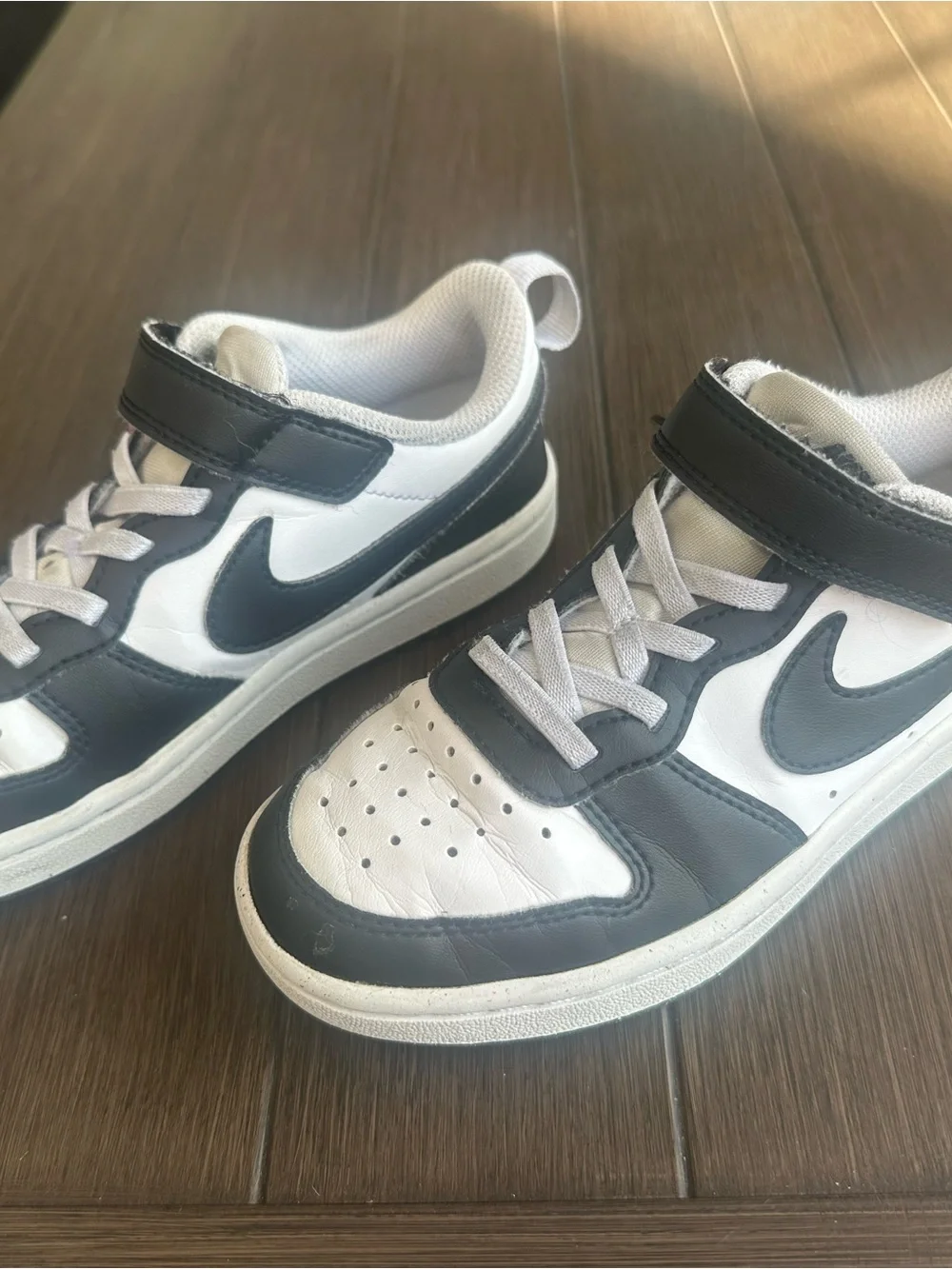 Nike All Day Play black and white sneakers